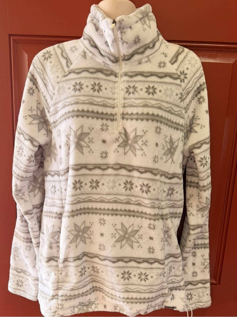 Eddie Bauer Cozy Sweater- White Grey Print, M
